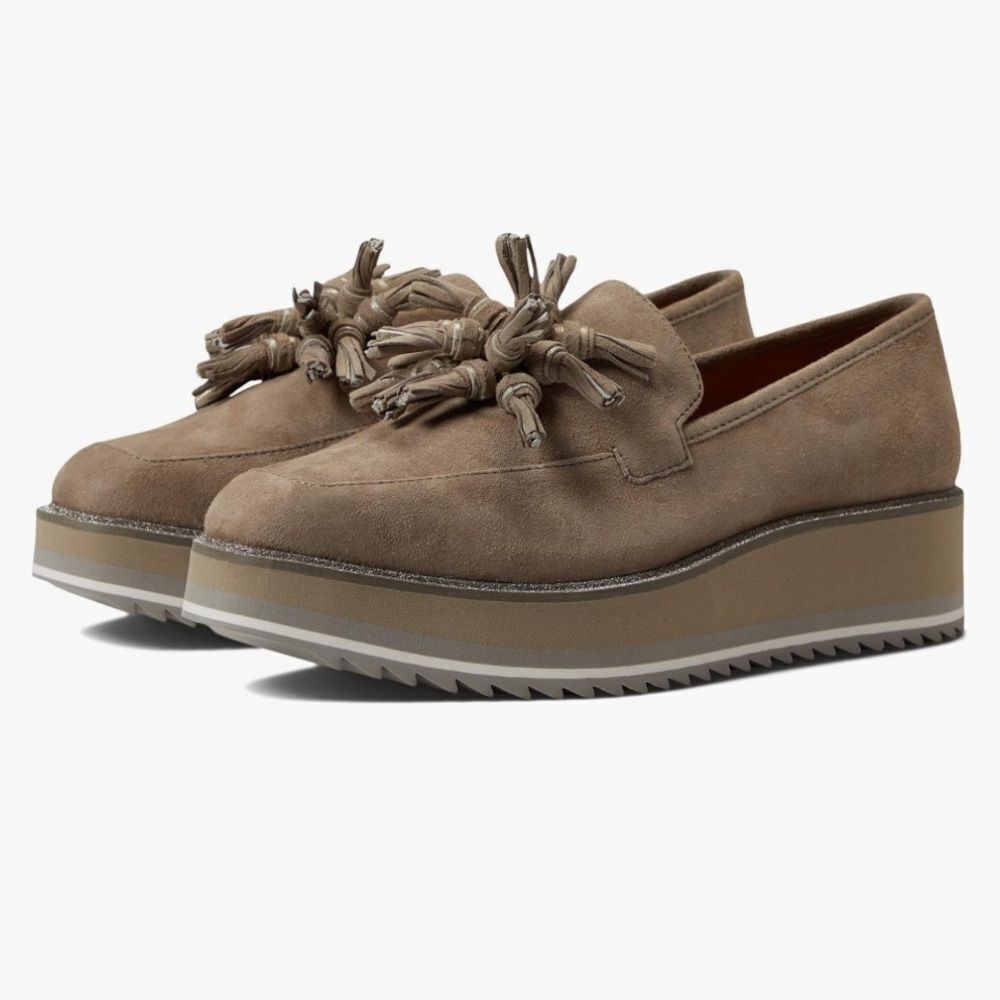 Johnston & Murphy Women's Gracelyn Tassel Loafer size 8 Color: Taupe Suede